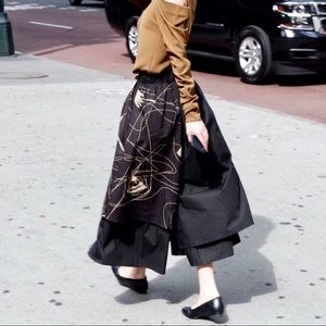 【SOLD】Unique Designer divided skirt